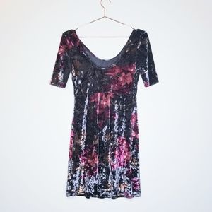 UO : Kimchi Blue: Dark Oilve Crushed Velvet Mini